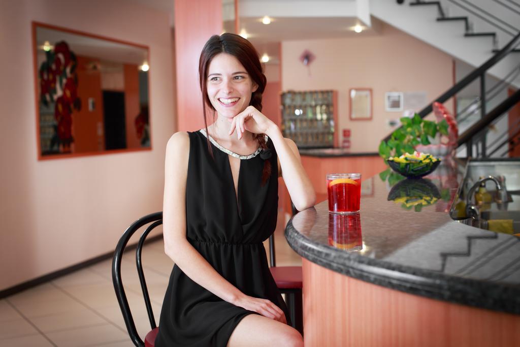 Hotel Basilea Bellaria-Igea Marina Ngoại thất bức ảnh