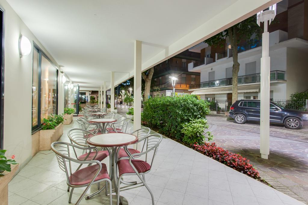 Hotel Basilea Bellaria-Igea Marina Ngoại thất bức ảnh