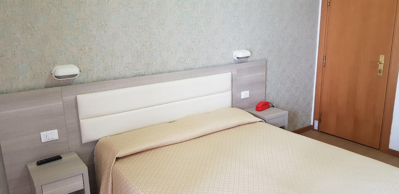 Hotel Basilea Bellaria-Igea Marina Ngoại thất bức ảnh