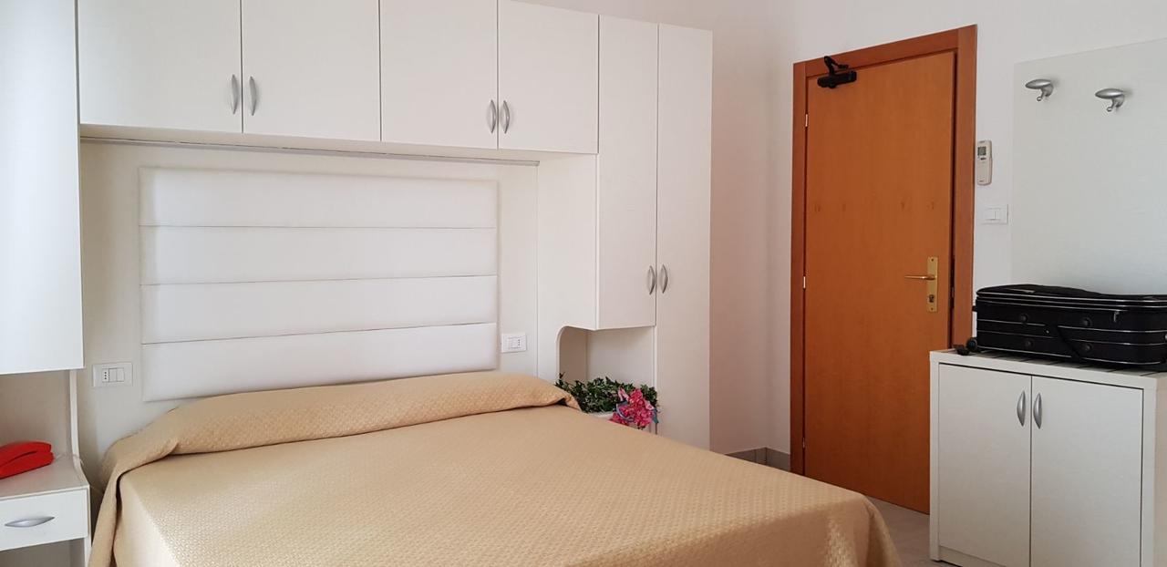 Hotel Basilea Bellaria-Igea Marina Ngoại thất bức ảnh